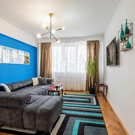 Central 1Br Apt Walk To Beach & Old Town Sol Apartment Constanta